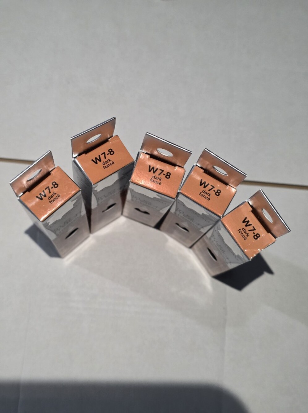 25 Pcs Wholesale Makeup Bundle Lot L'Oreal/Hard Candy/LA Colors ($350+ Value) - Picture 4 of 6